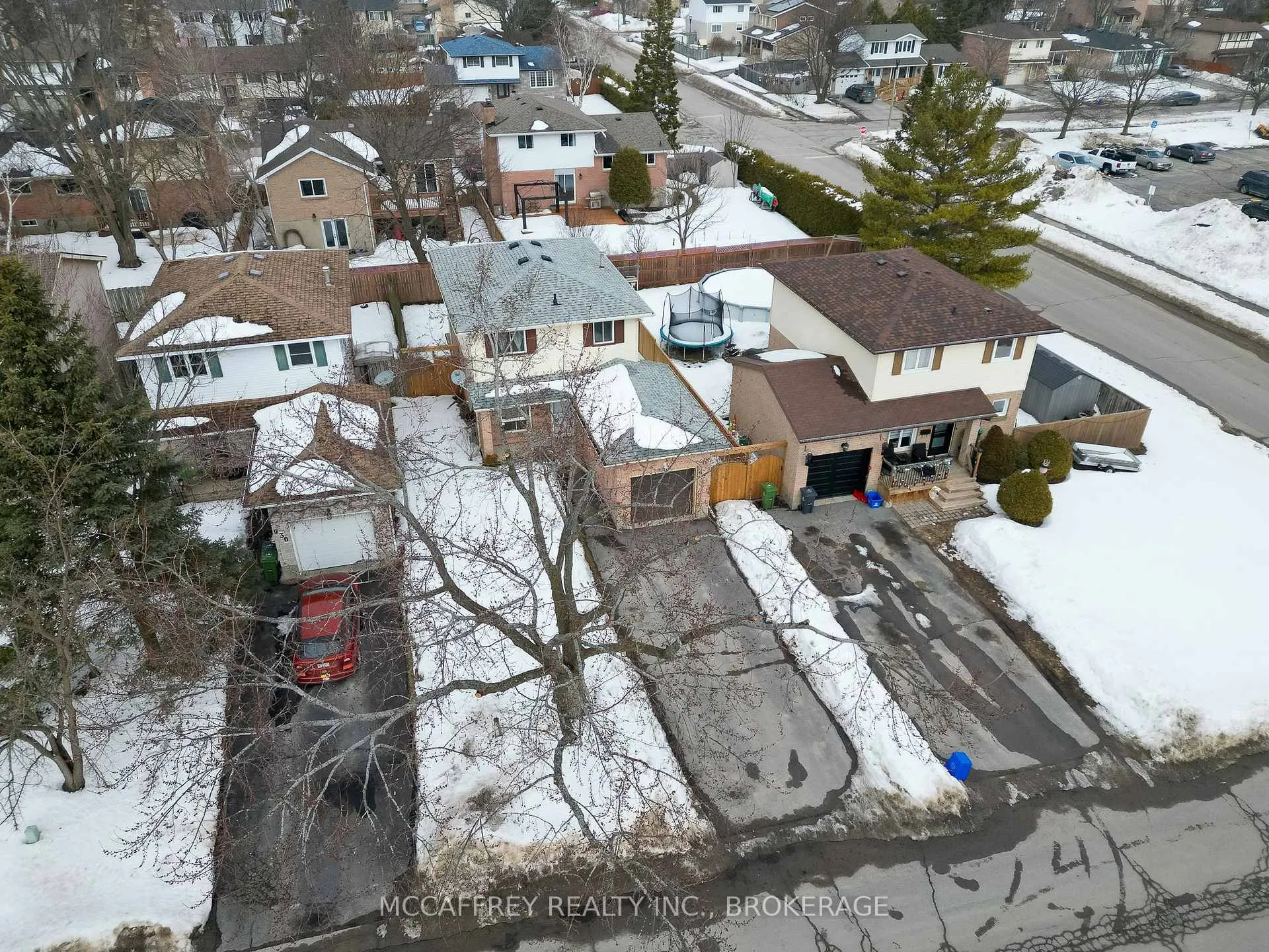 Photo 34 of 932 Heaton Road, Kingston, North of Taylor-Kidd Blvd — HOMEH