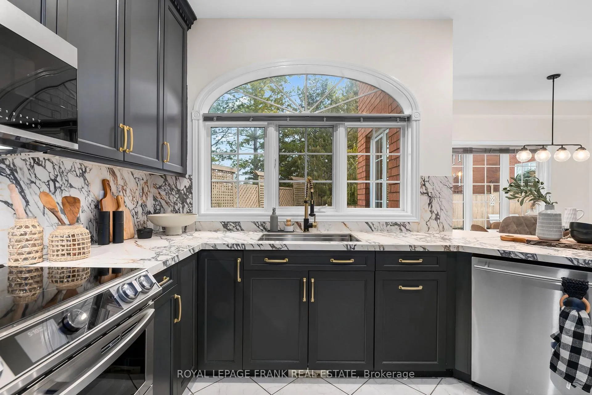 Photo 8 of 443 Delaney Drive, Ajax, Central West — HOMEH
