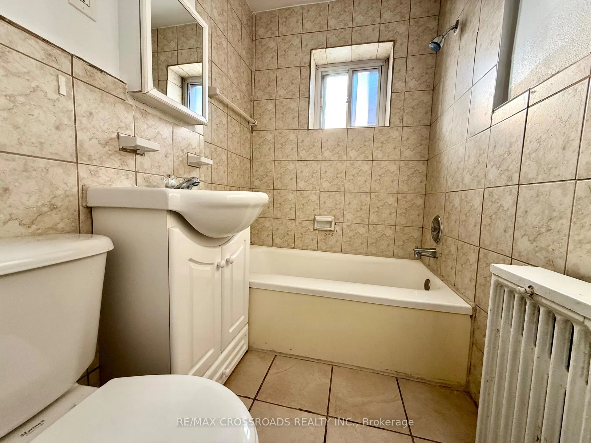 Photo 4 of Unit 113, 2770 Yonge Street, Toronto, Lawrence Park South — HOMEH