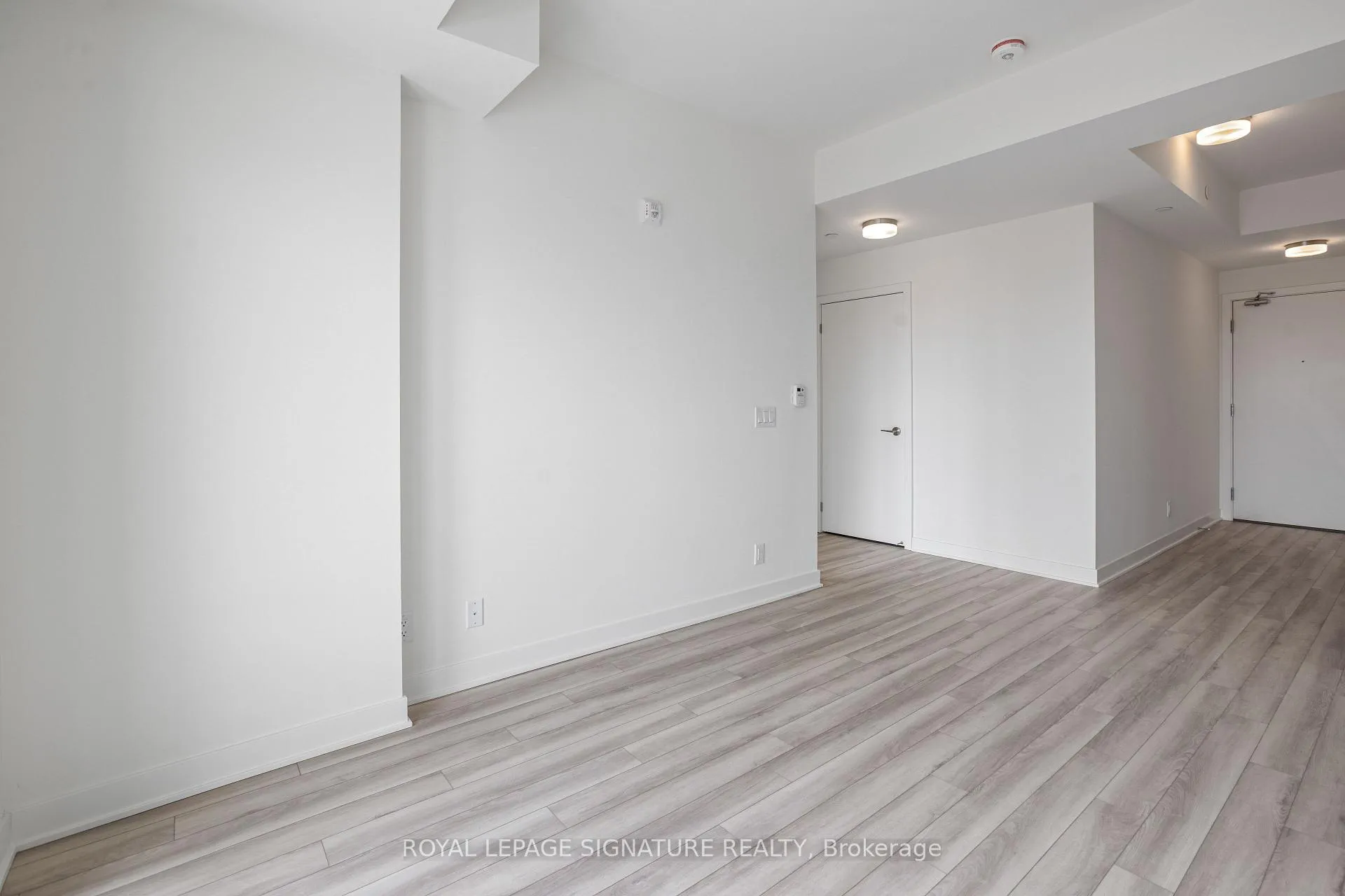 Photo 10 of Unit 703, 51 Clarington Boulevard, Clarington, Bowmanville — HOMEH