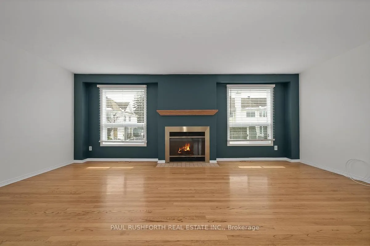 Photo 12 of 6138 Heritage Park Crescent, Ottawa, Chapel Hill — HOMEH