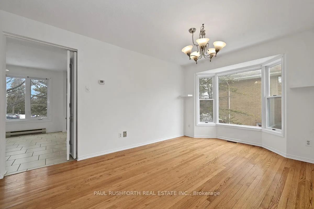 Photo 16 of 6138 Heritage Park Crescent, Ottawa, Chapel Hill — HOMEH