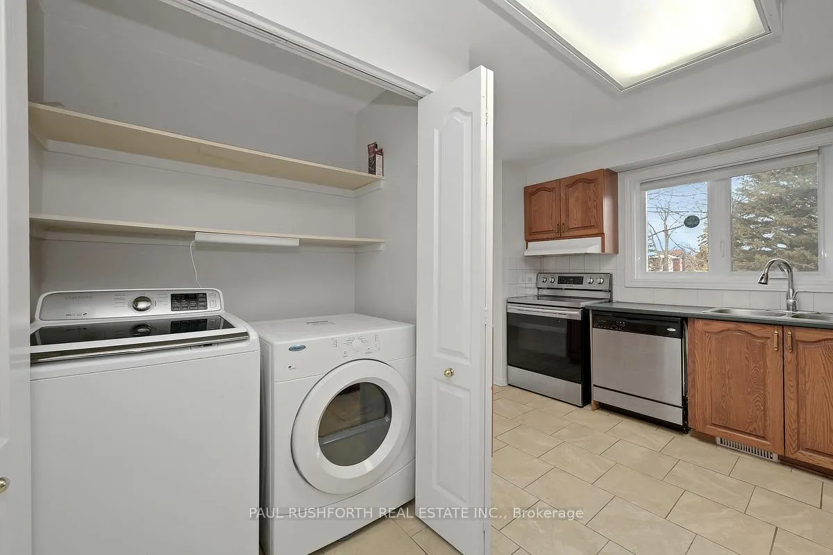 Photo 25 of 6138 Heritage Park Crescent, Ottawa, Chapel Hill — HOMEH