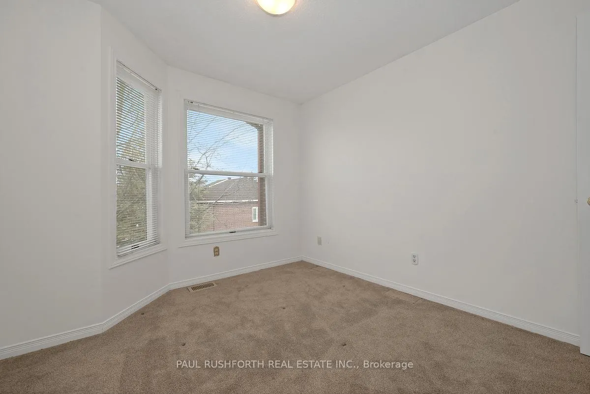 Photo 34 of 6138 Heritage Park Crescent, Ottawa, Chapel Hill — HOMEH