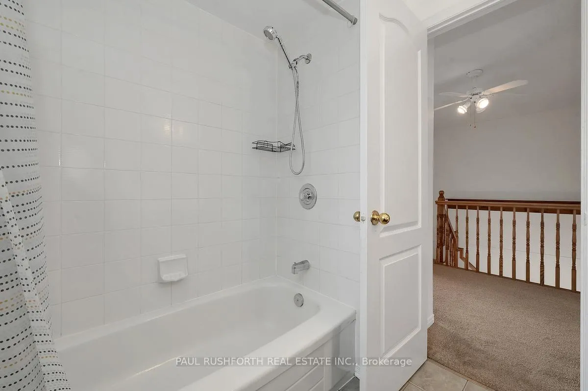 Photo 40 of 6138 Heritage Park Crescent, Ottawa, Chapel Hill — HOMEH