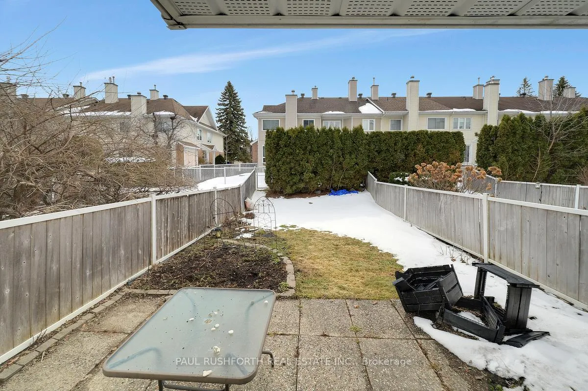 Photo 41 of 6138 Heritage Park Crescent, Ottawa, Chapel Hill — HOMEH