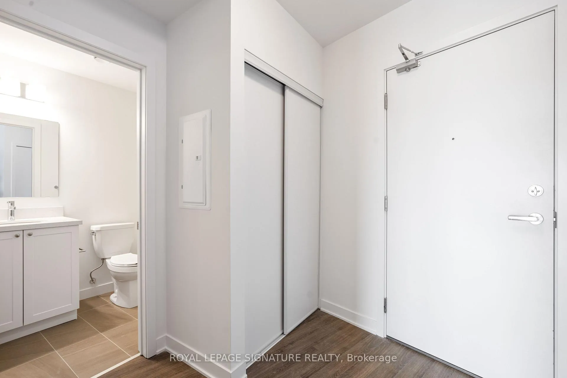 Photo 2 of Unit 614, 51 Clarington Boulevard, Clarington, Bowmanville — HOMEH