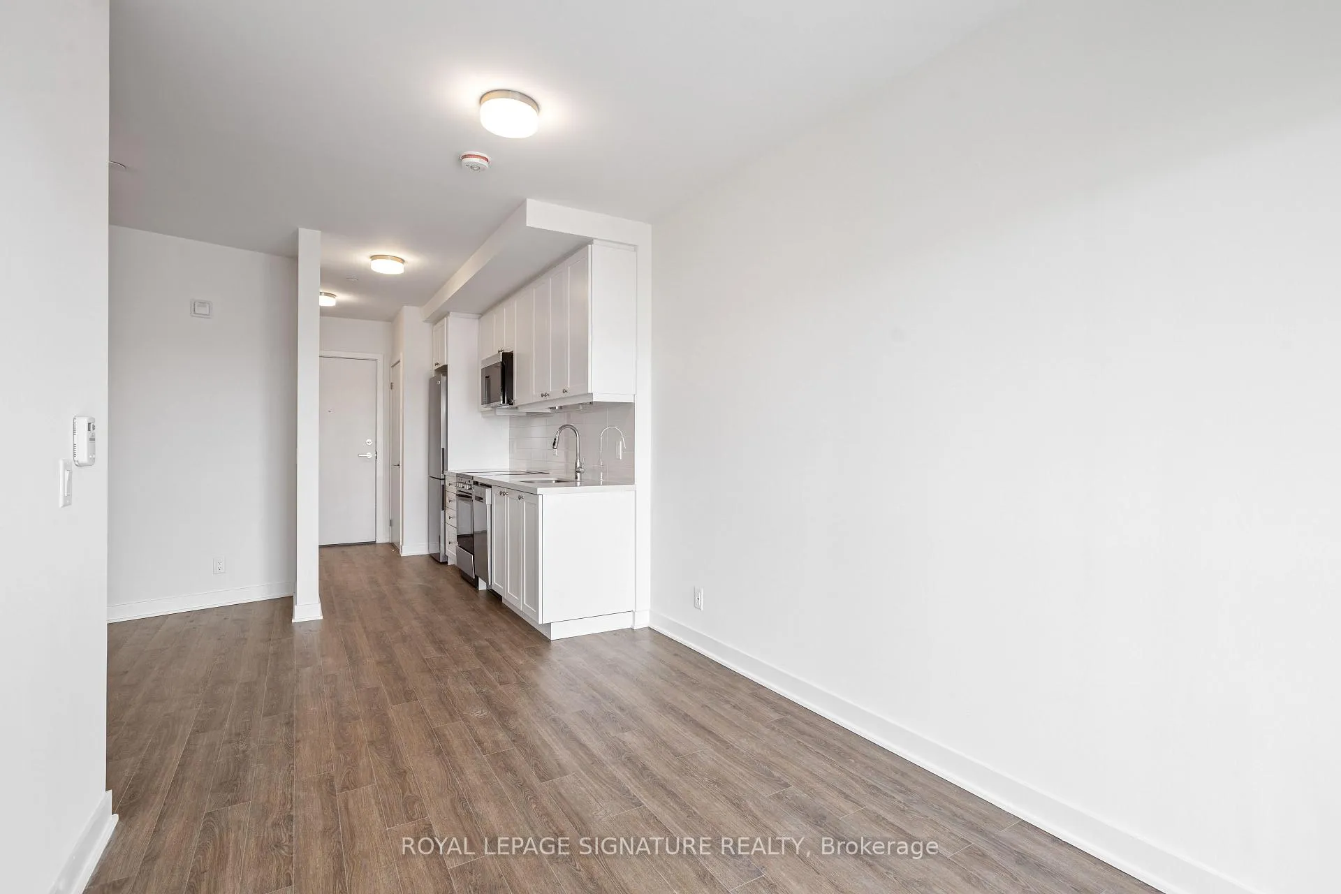 Photo 3 of Unit 614, 51 Clarington Boulevard, Clarington, Bowmanville — HOMEH