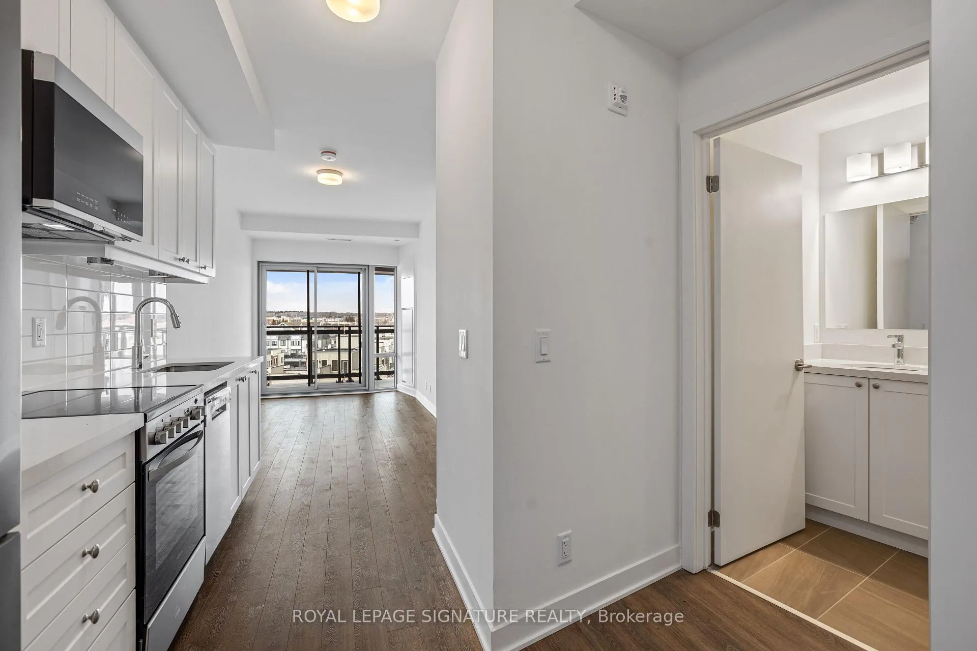 Photo 6 of Unit 614, 51 Clarington Boulevard, Clarington, Bowmanville — HOMEH