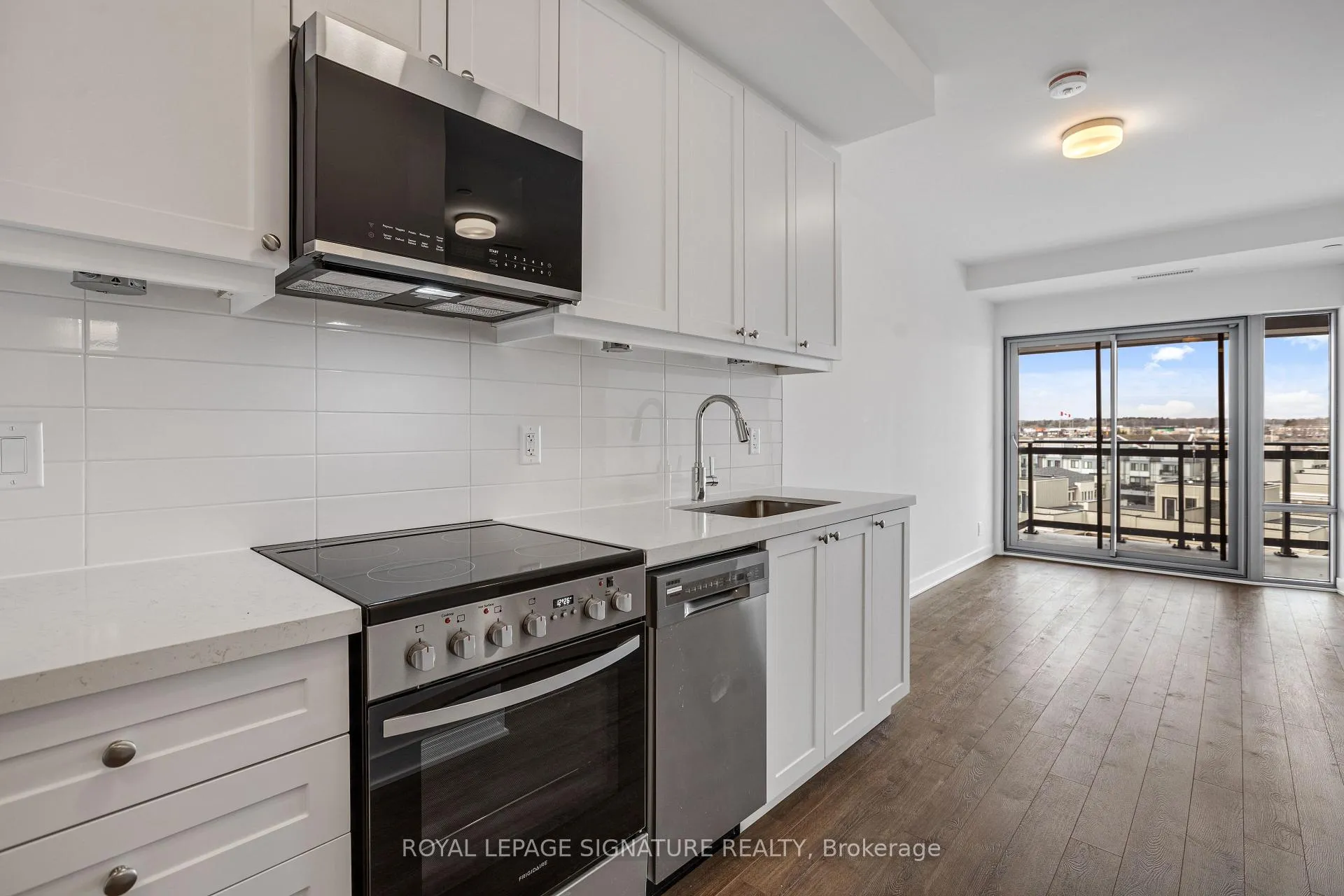 Photo 8 of Unit 614, 51 Clarington Boulevard, Clarington, Bowmanville — HOMEH