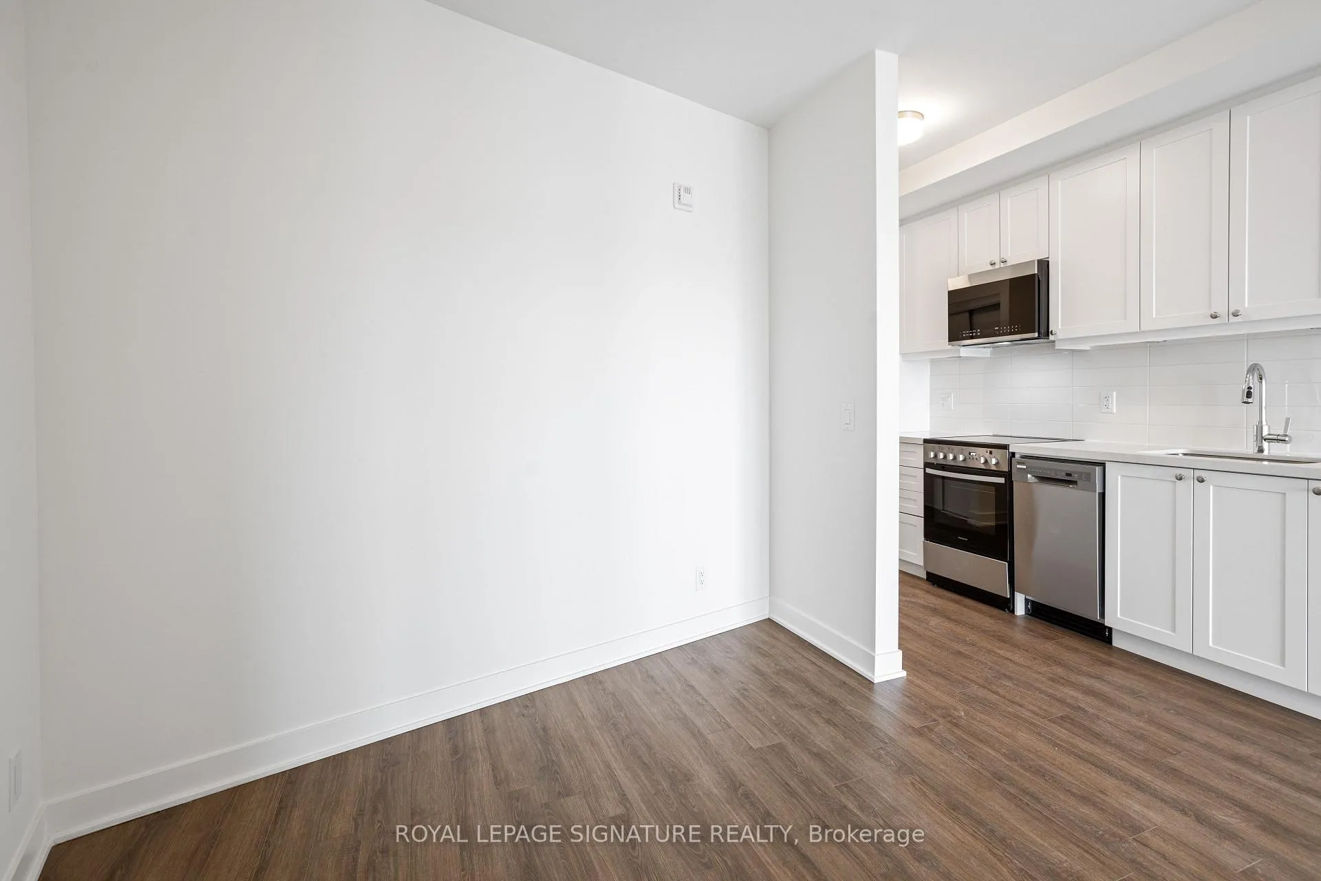 Photo 20 of Unit 614, 51 Clarington Boulevard, Clarington, Bowmanville — HOMEH