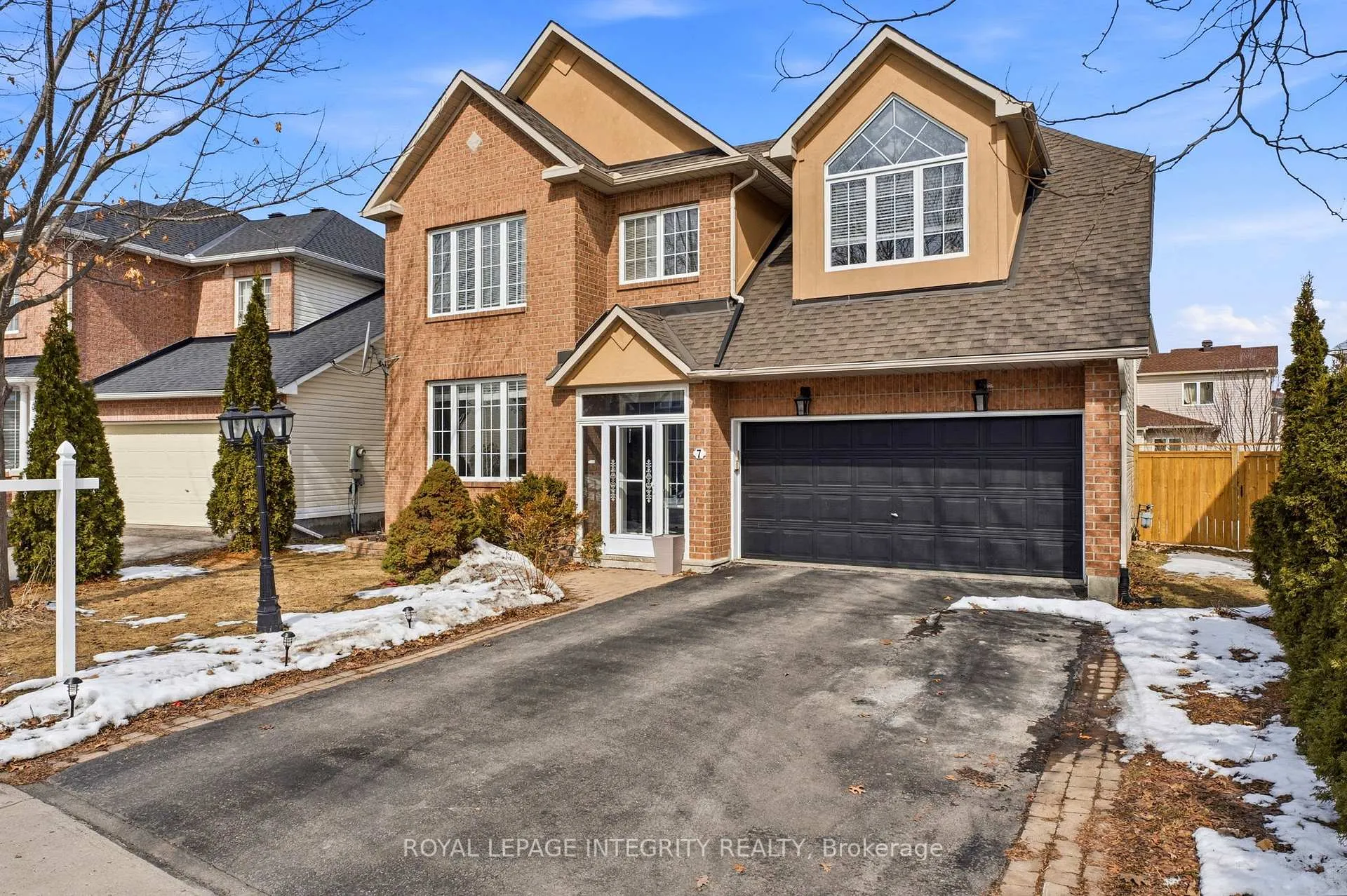 Photo 2 of 7 Len Lunney Crescent, Ottawa, Barrhaven East — HOMEH
