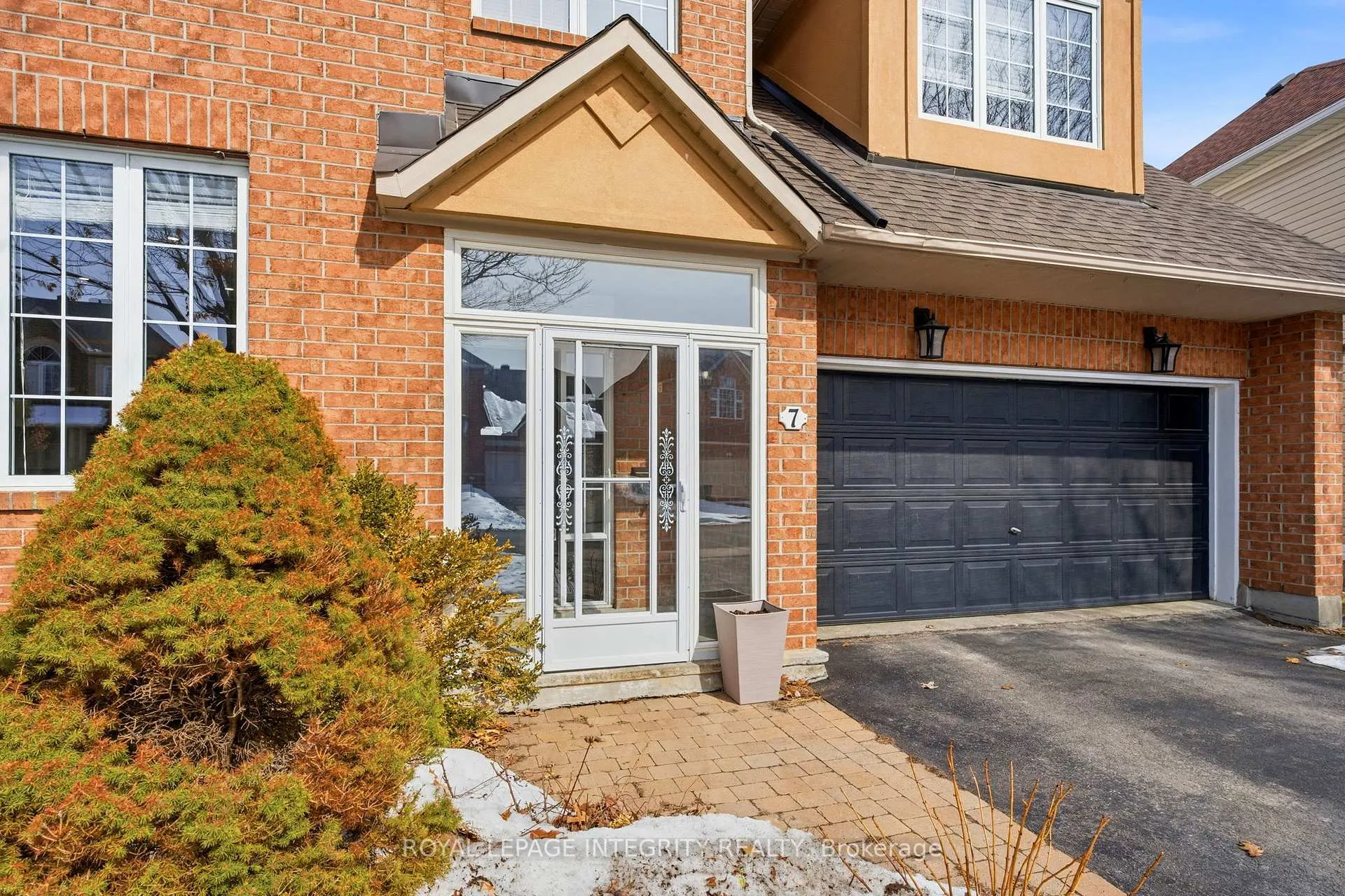 Photo 3 of 7 Len Lunney Crescent, Ottawa, Barrhaven East — HOMEH