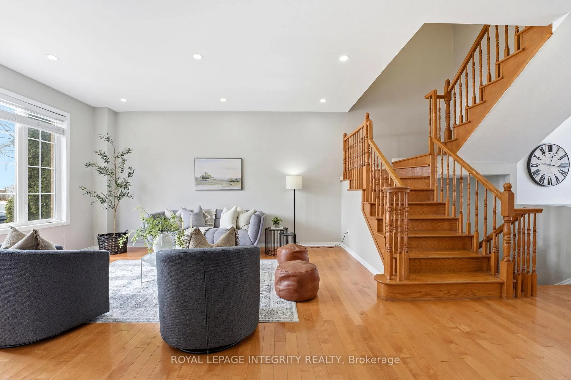 Photo 5 of 7 Len Lunney Crescent, Ottawa, Barrhaven East — HOMEH