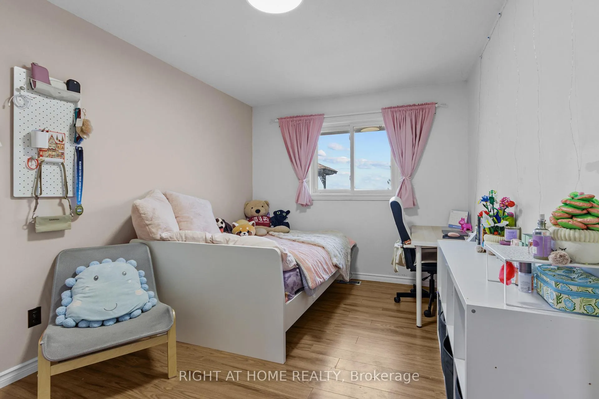 Photo 9 of 4088 Henderson Road, Frontenac, Frontenac South — HOMEH