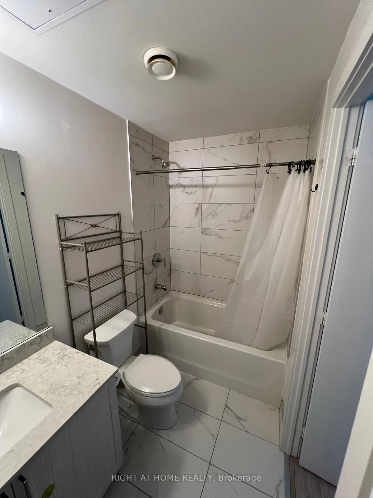 Photo 4 of Unit 801, 278 Buchanan Drive, Markham, Unionville — HOMEH