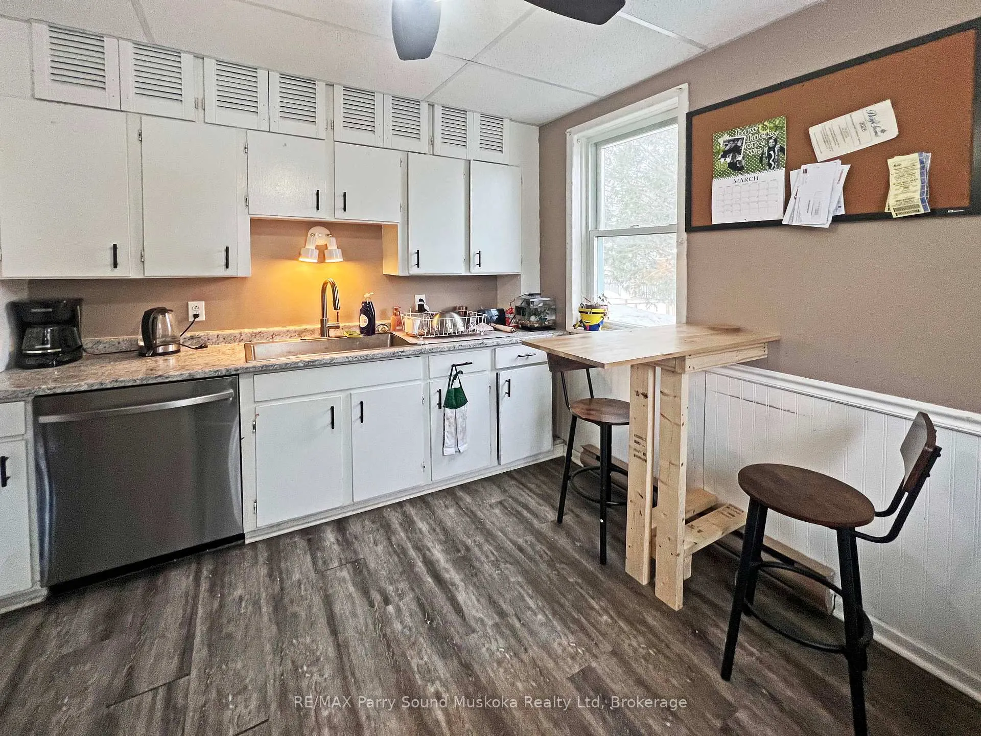 Photo 12 of 97 William Street, Parry Sound — HOMEH