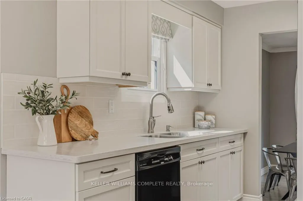 Photo 7 of 357 Rexford Drive, Hamilton, Randall — HOMEH