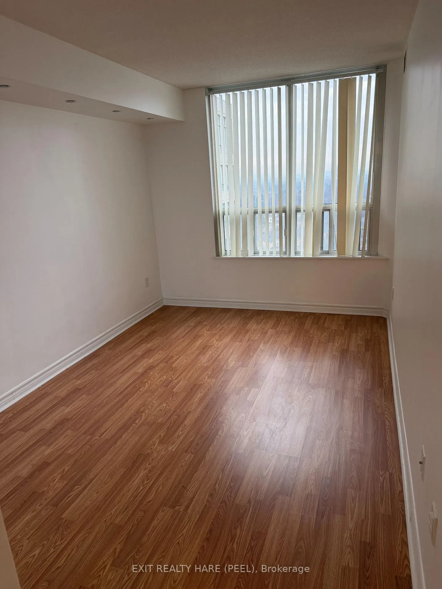 Photo 2 of Unit 1502, 11 Townsgate Drive, Vaughan, Crestwood-Springfarm-Yorkhill — HOMEH