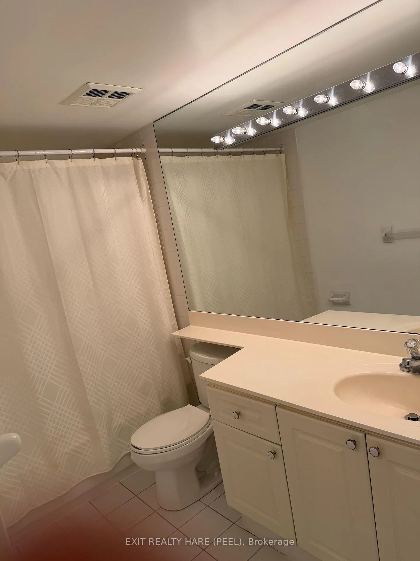 Photo 9 of Unit 1502, 11 Townsgate Drive, Vaughan, Crestwood-Springfarm-Yorkhill — HOMEH