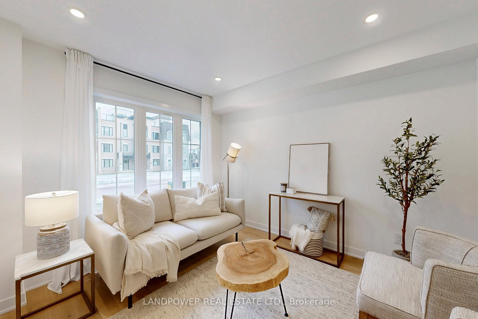 Photo 10 of 66 York Downs Boulevard, Markham, Angus Glen — HOMEH