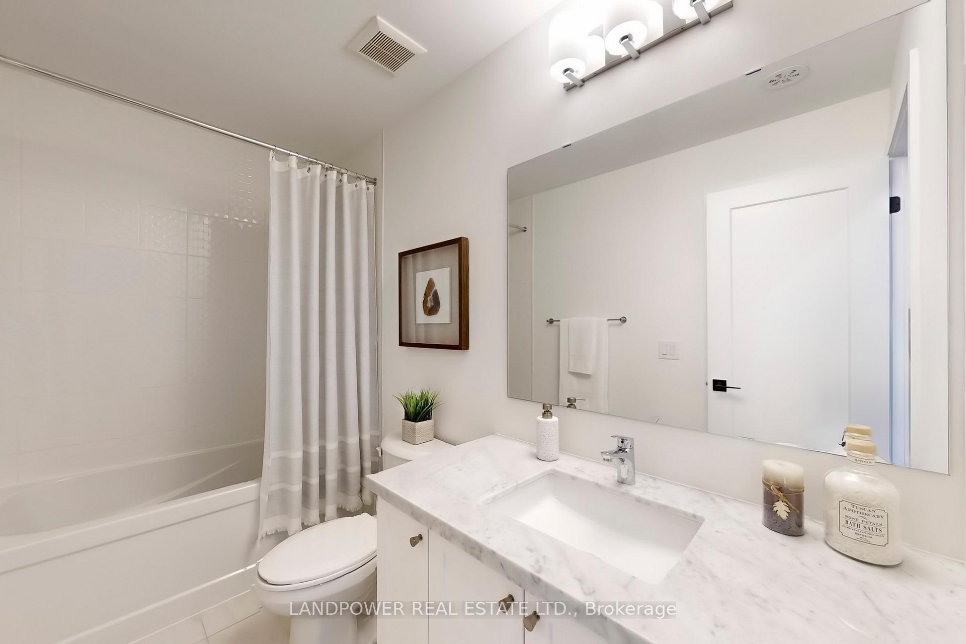 Photo 18 of 66 York Downs Boulevard, Markham, Angus Glen — HOMEH