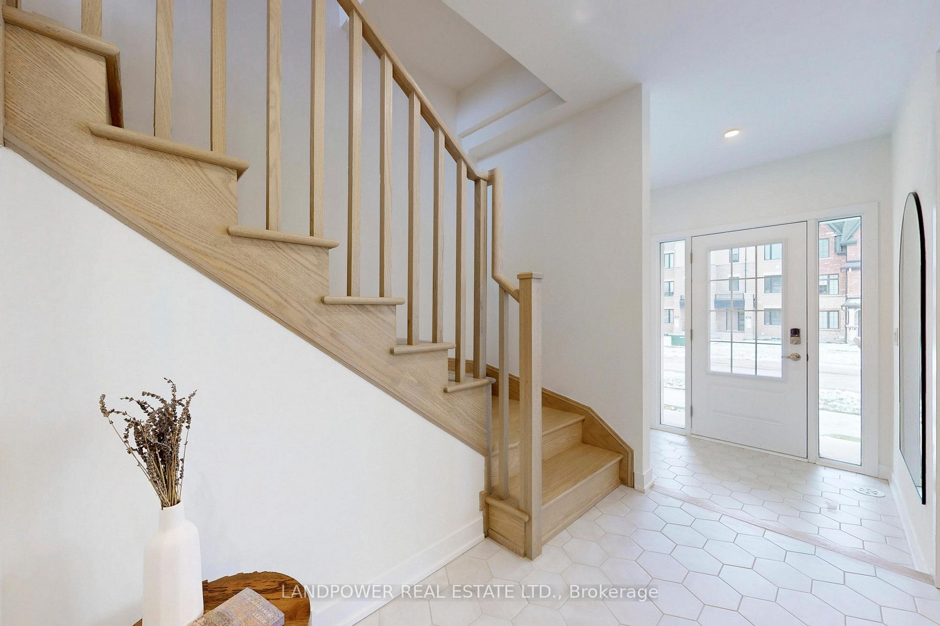 Photo 23 of 66 York Downs Boulevard, Markham, Angus Glen — HOMEH
