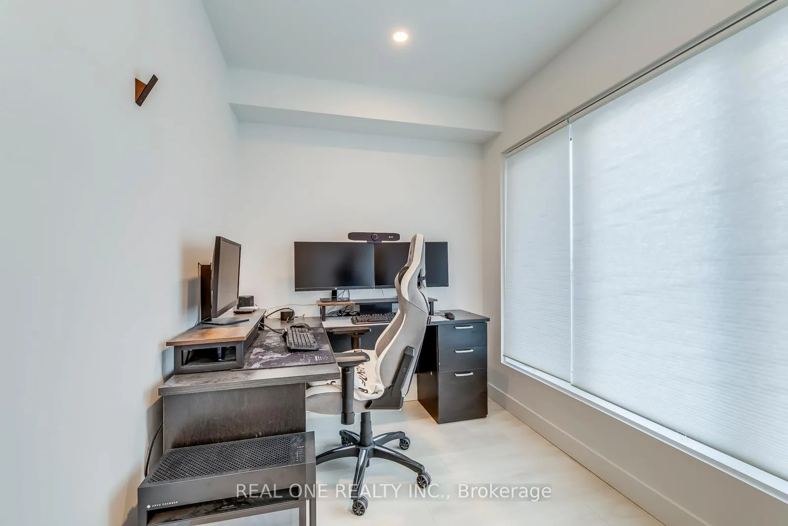Photo 5 of Unit 41, 1095 Cooke Boulevard, Burlington, LaSalle — HOMEH