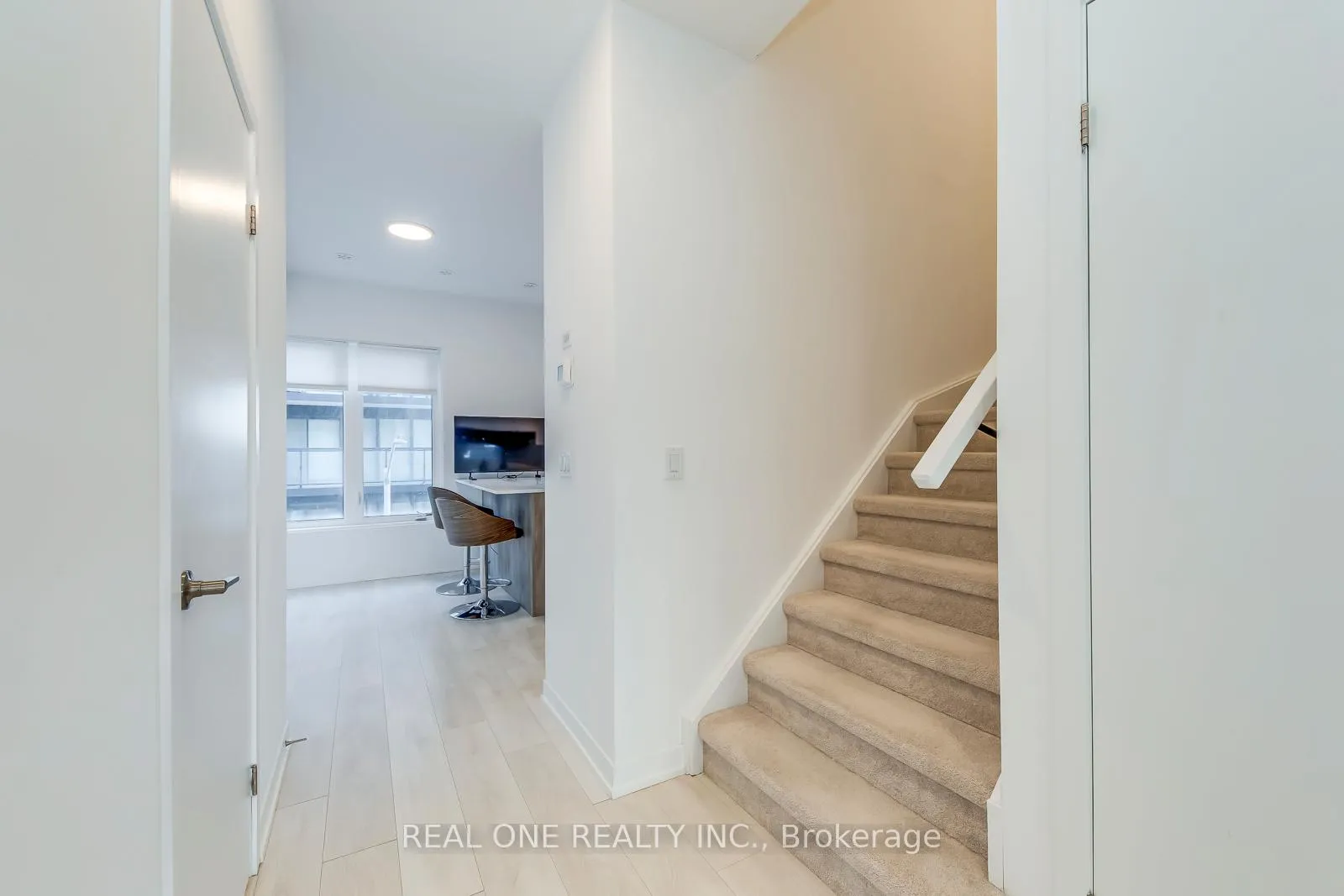 Photo 13 of Unit 41, 1095 Cooke Boulevard, Burlington, LaSalle — HOMEH