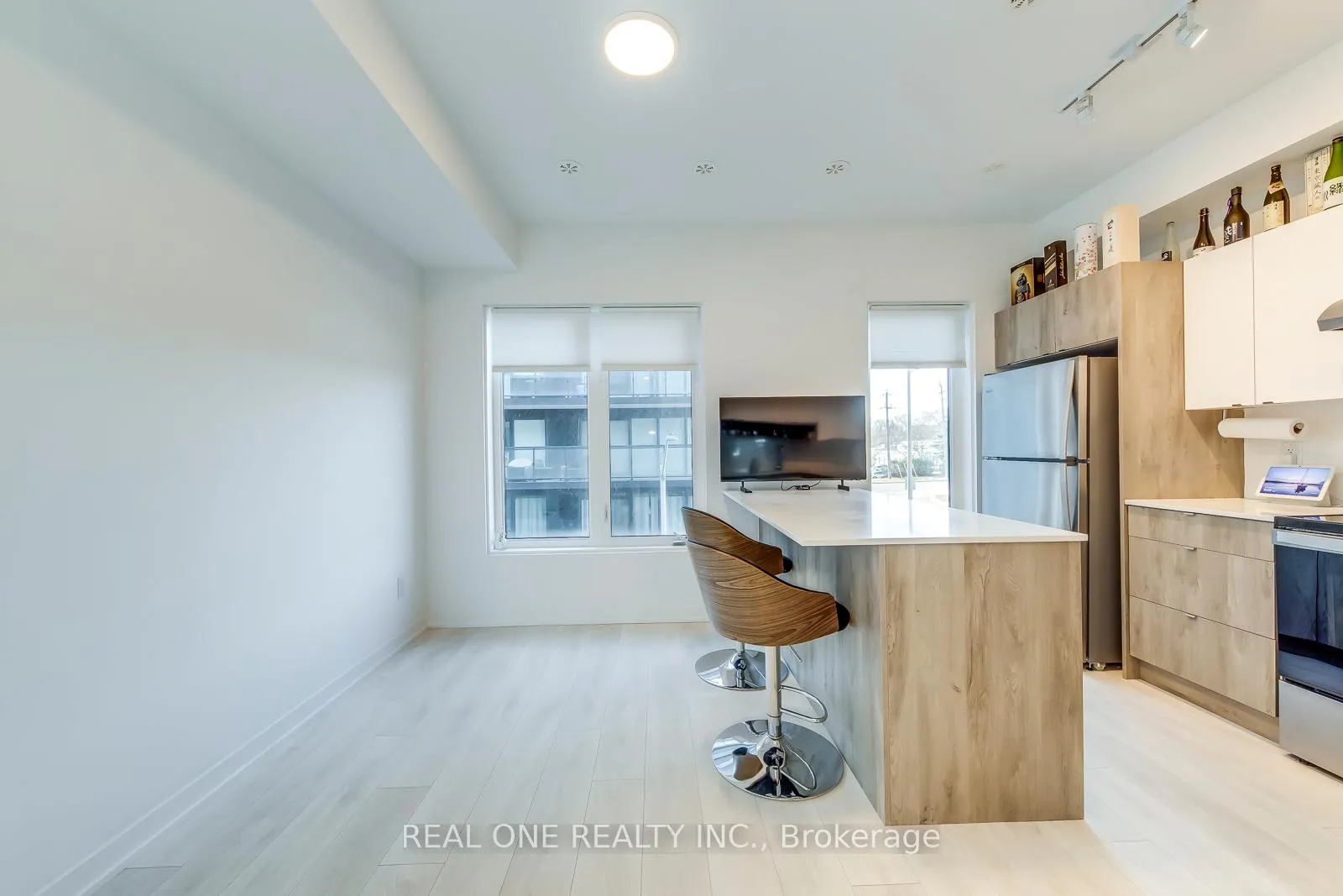 Photo 15 of Unit 41, 1095 Cooke Boulevard, Burlington, LaSalle — HOMEH