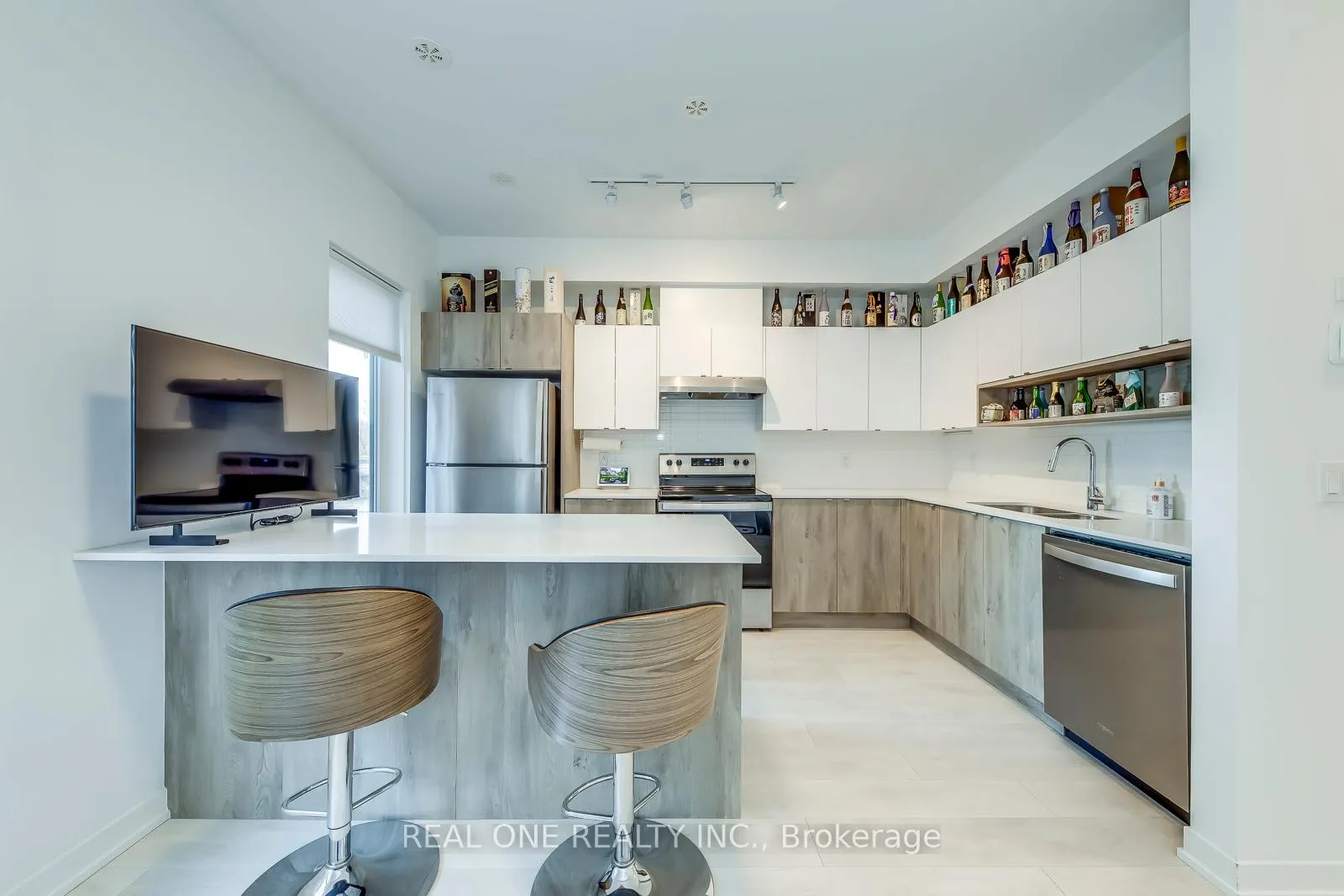 Photo 16 of Unit 41, 1095 Cooke Boulevard, Burlington, LaSalle — HOMEH