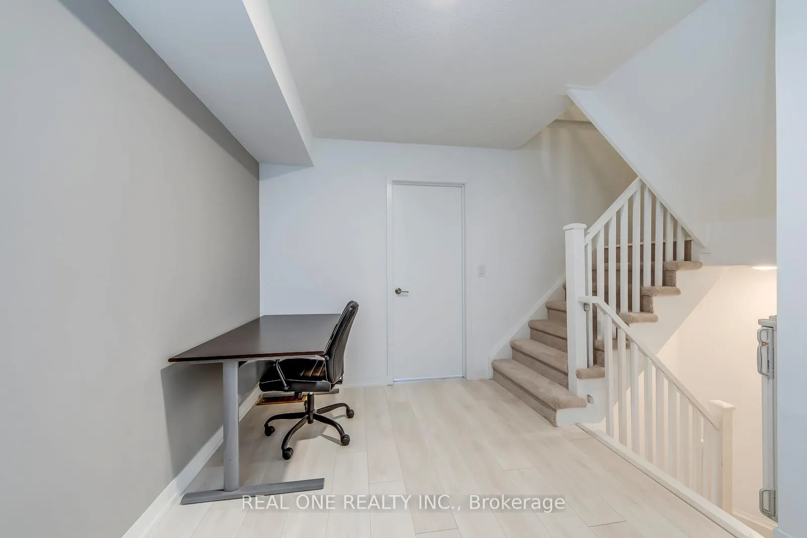 Photo 23 of Unit 41, 1095 Cooke Boulevard, Burlington, LaSalle — HOMEH