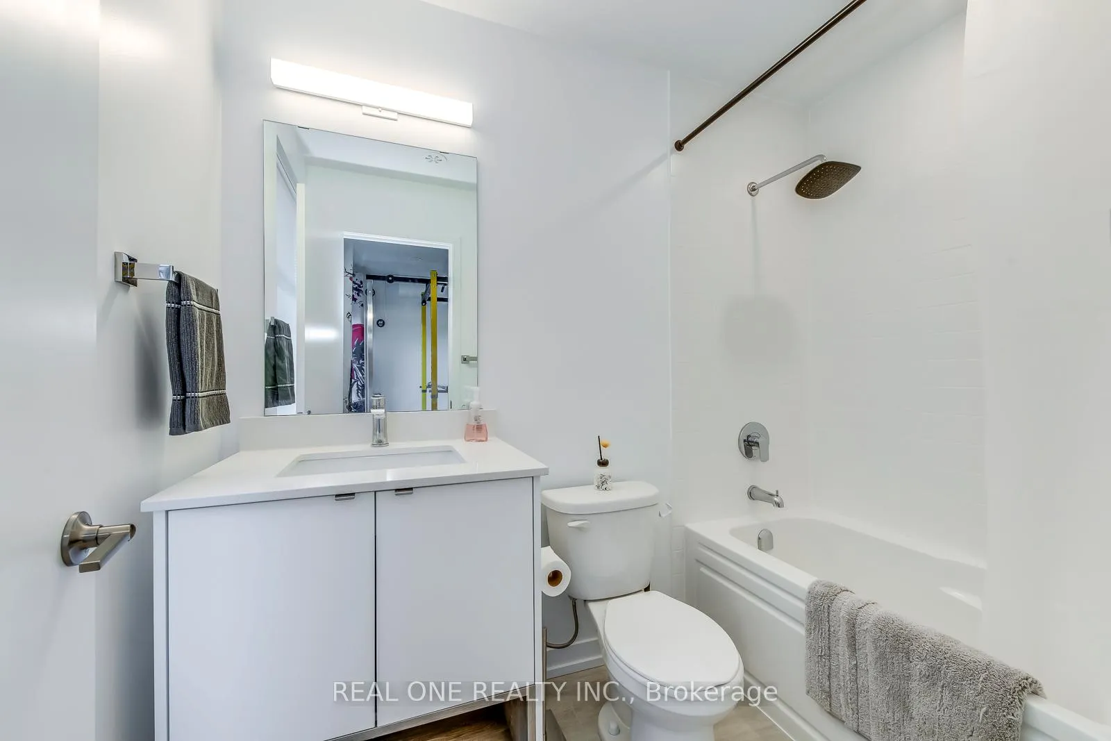Photo 33 of Unit 41, 1095 Cooke Boulevard, Burlington, LaSalle — HOMEH