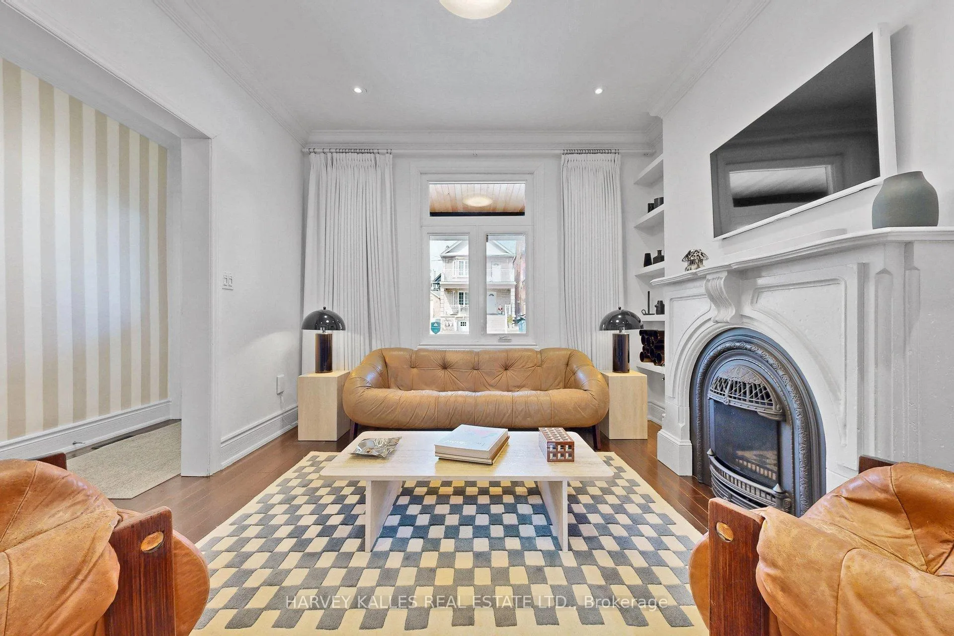 Photo 7 of 35 Peterborough Avenue, Toronto, Corso Italia-Davenport — HOMEH