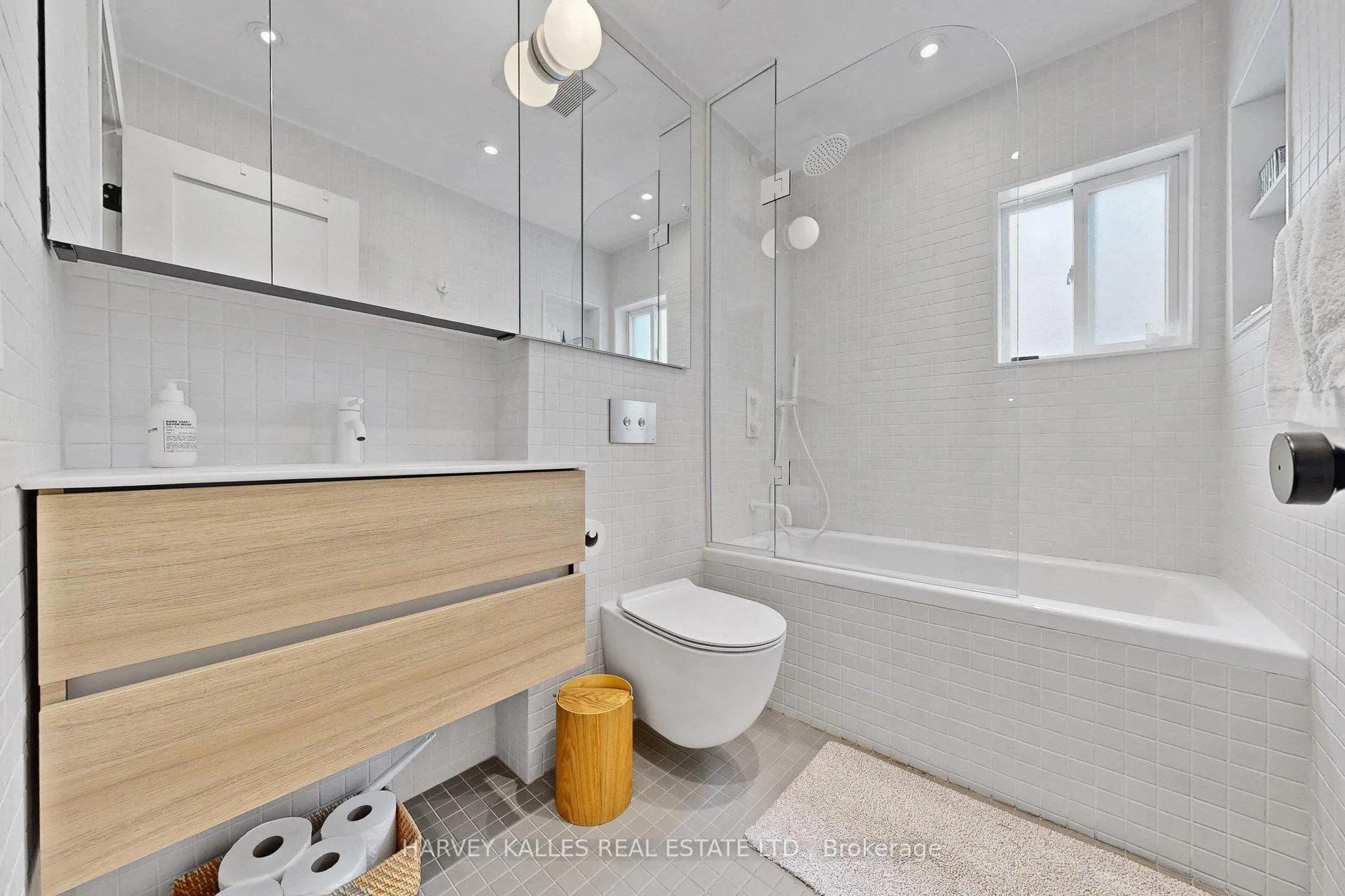 Photo 25 of 35 Peterborough Avenue, Toronto, Corso Italia-Davenport — HOMEH