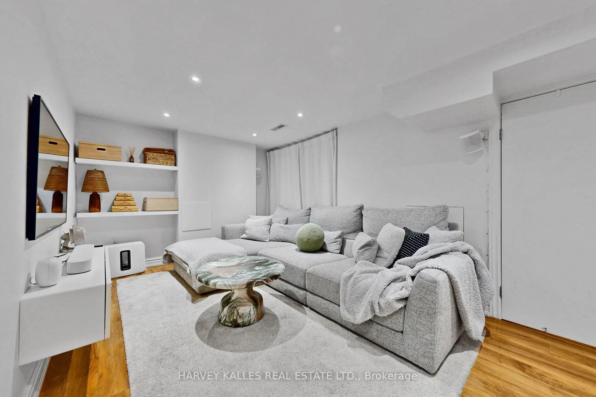 Photo 35 of 35 Peterborough Avenue, Toronto, Corso Italia-Davenport — HOMEH