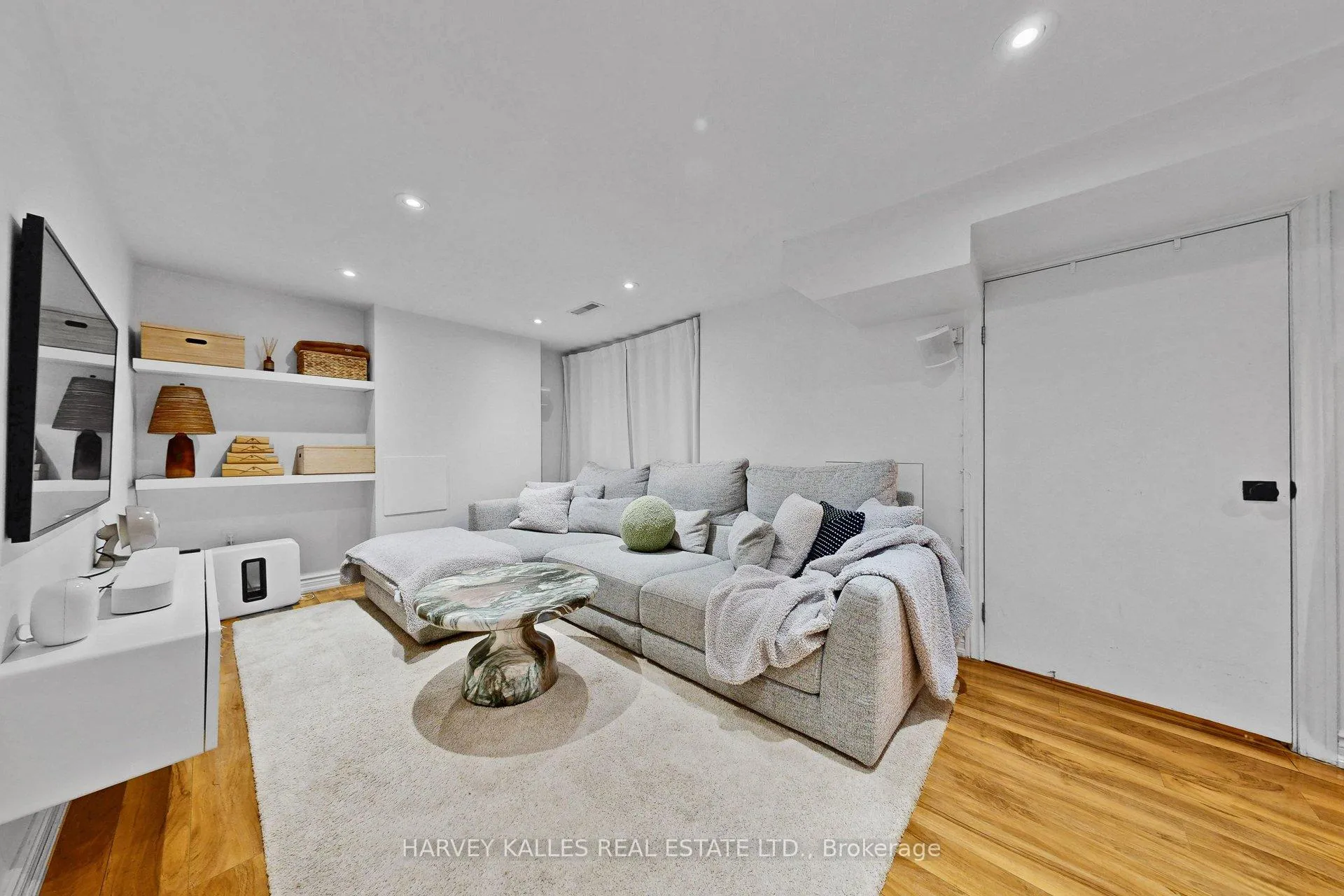 Photo 37 of 35 Peterborough Avenue, Toronto, Corso Italia-Davenport — HOMEH