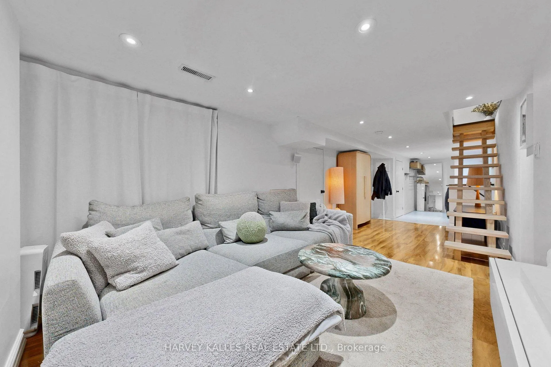 Photo 38 of 35 Peterborough Avenue, Toronto, Corso Italia-Davenport — HOMEH
