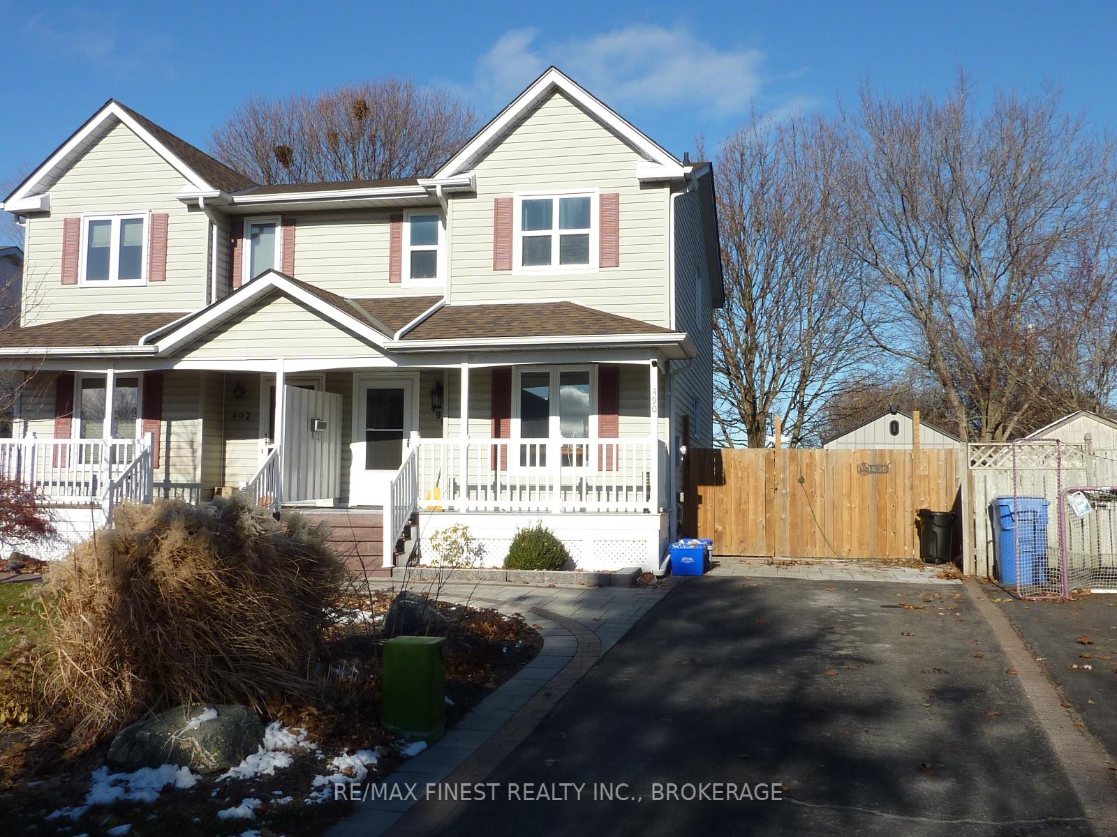 Front of 490 Grandtrunk Avenue