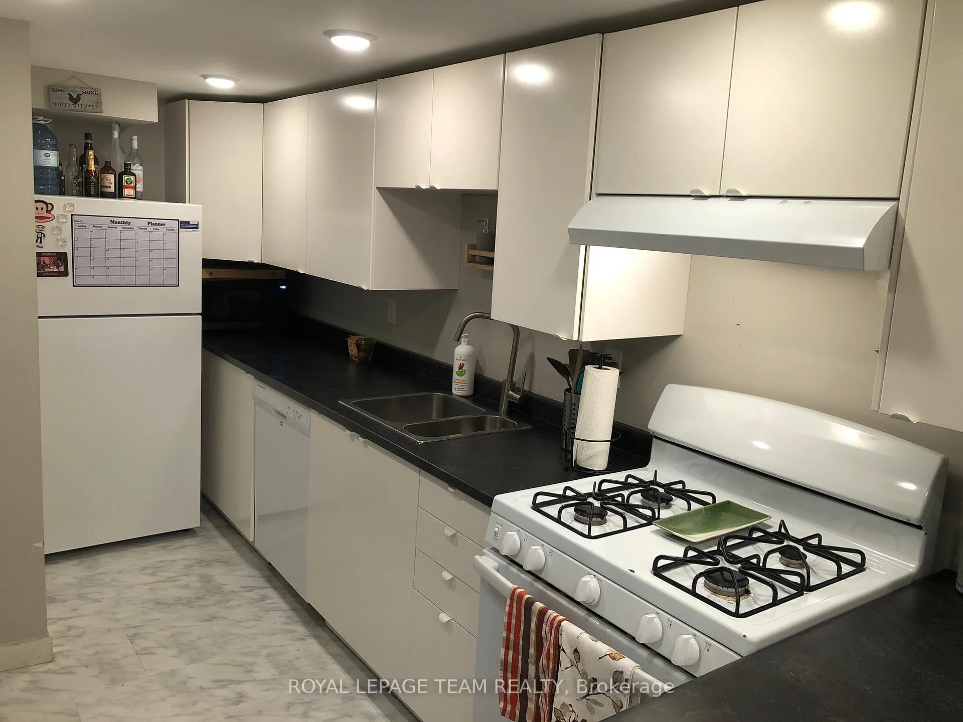 Photo 3 of Unit #B, 1180 Southwood Drive, Ottawa, Queensway Terrace South/Ridgeview — HOMEH