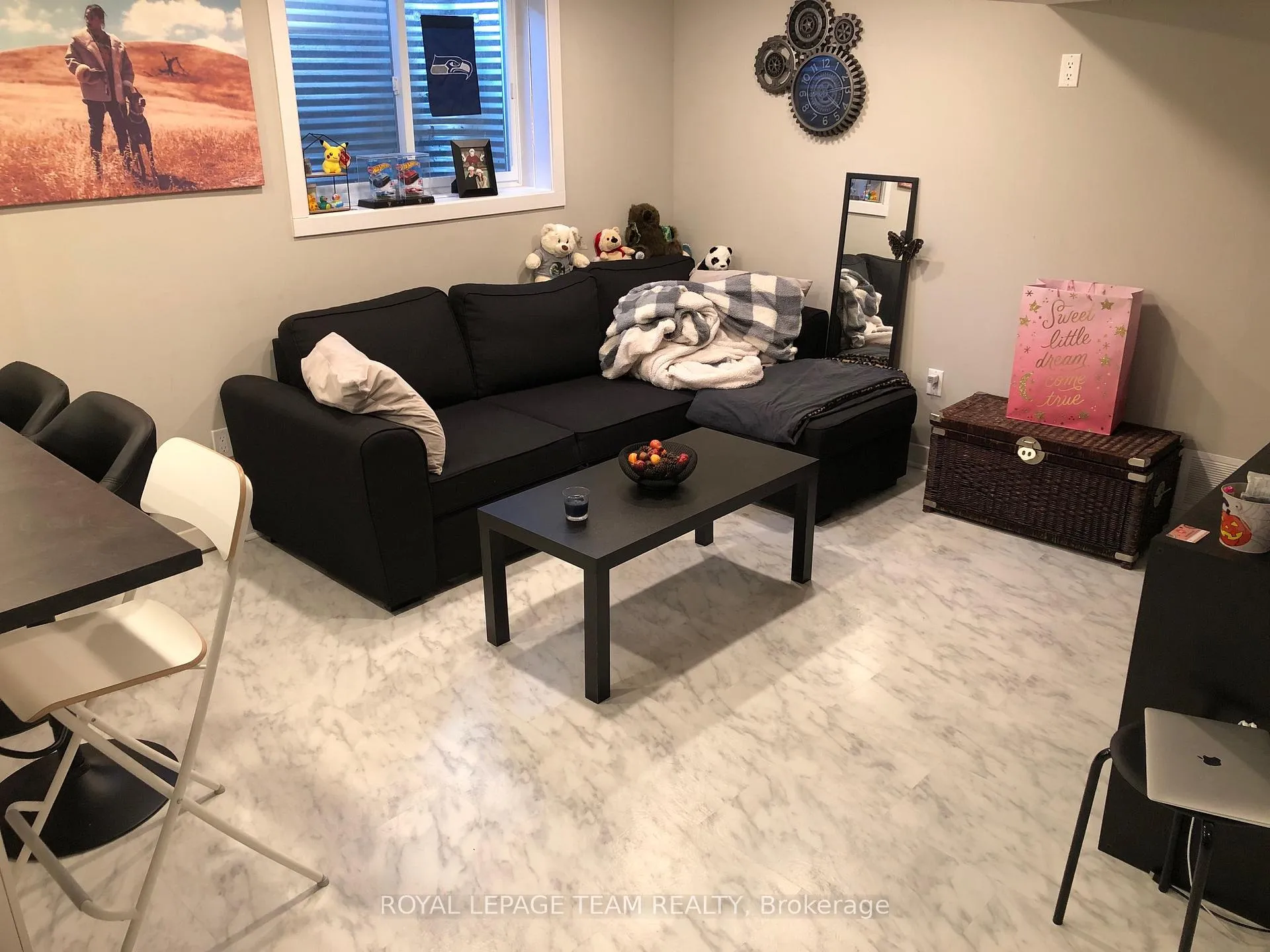 Photo 5 of Unit #B, 1180 Southwood Drive, Ottawa, Queensway Terrace South/Ridgeview — HOMEH