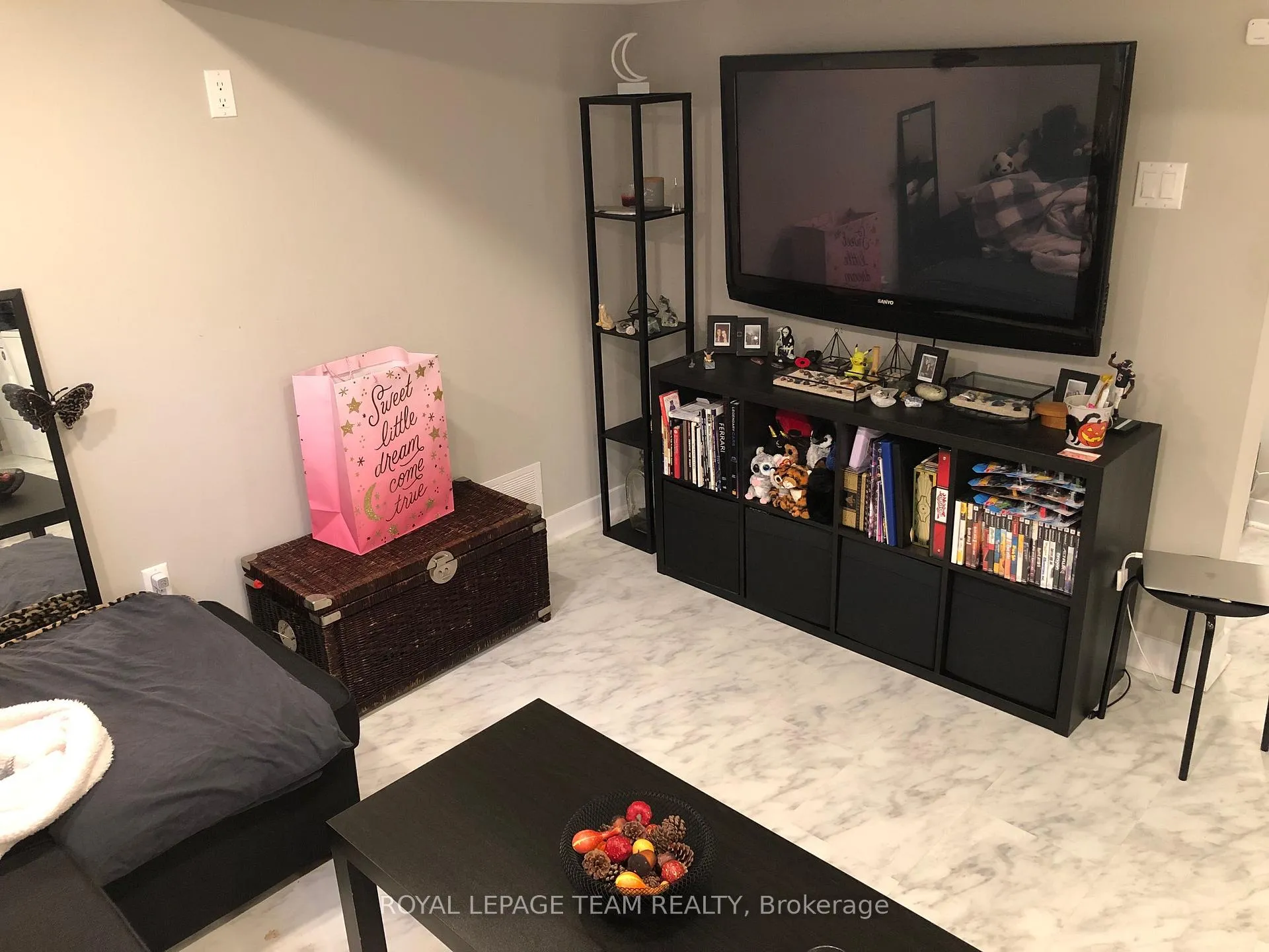 Photo 6 of Unit #B, 1180 Southwood Drive, Ottawa, Queensway Terrace South/Ridgeview — HOMEH