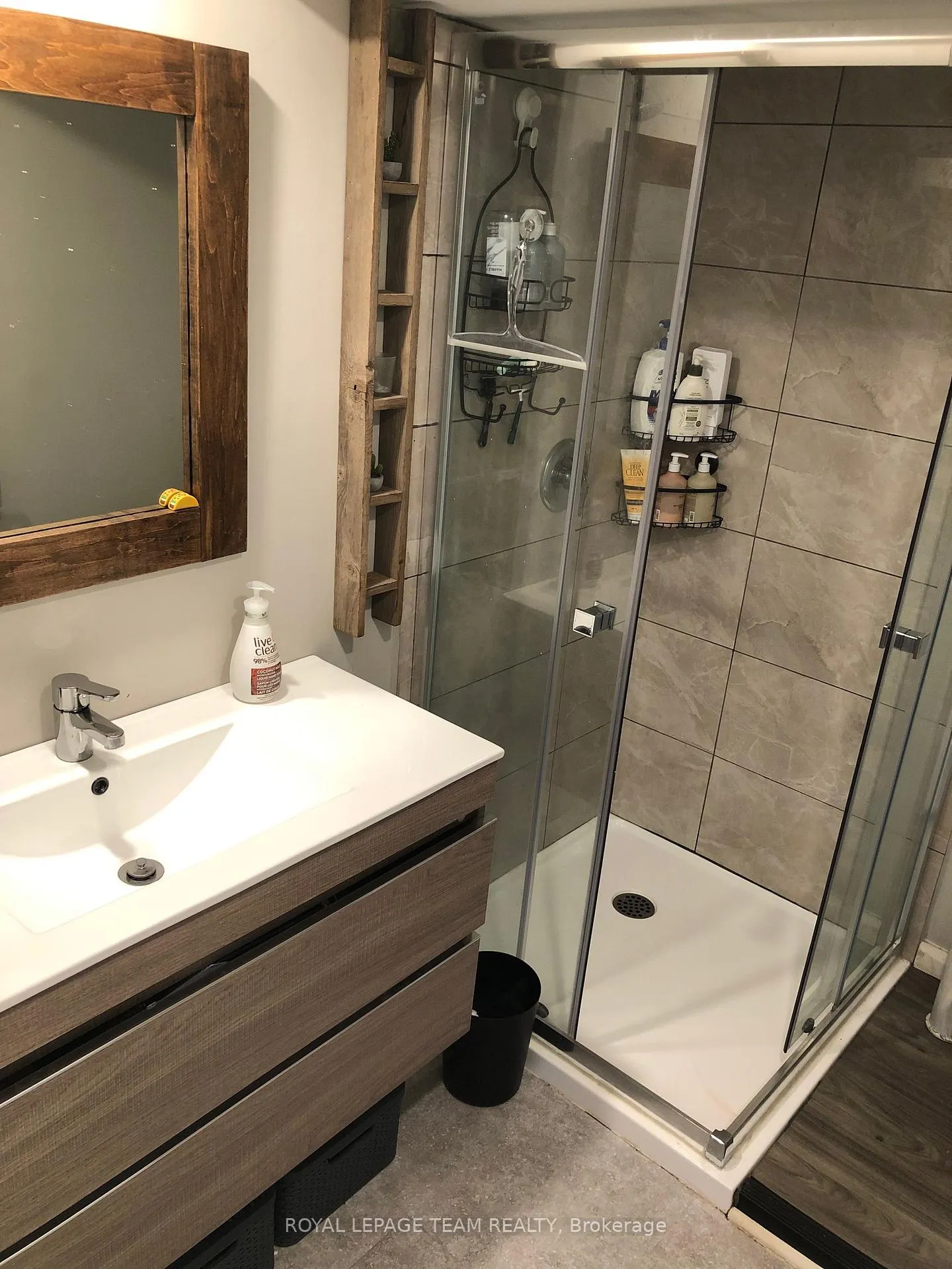 Photo 7 of Unit #B, 1180 Southwood Drive, Ottawa, Queensway Terrace South/Ridgeview — HOMEH