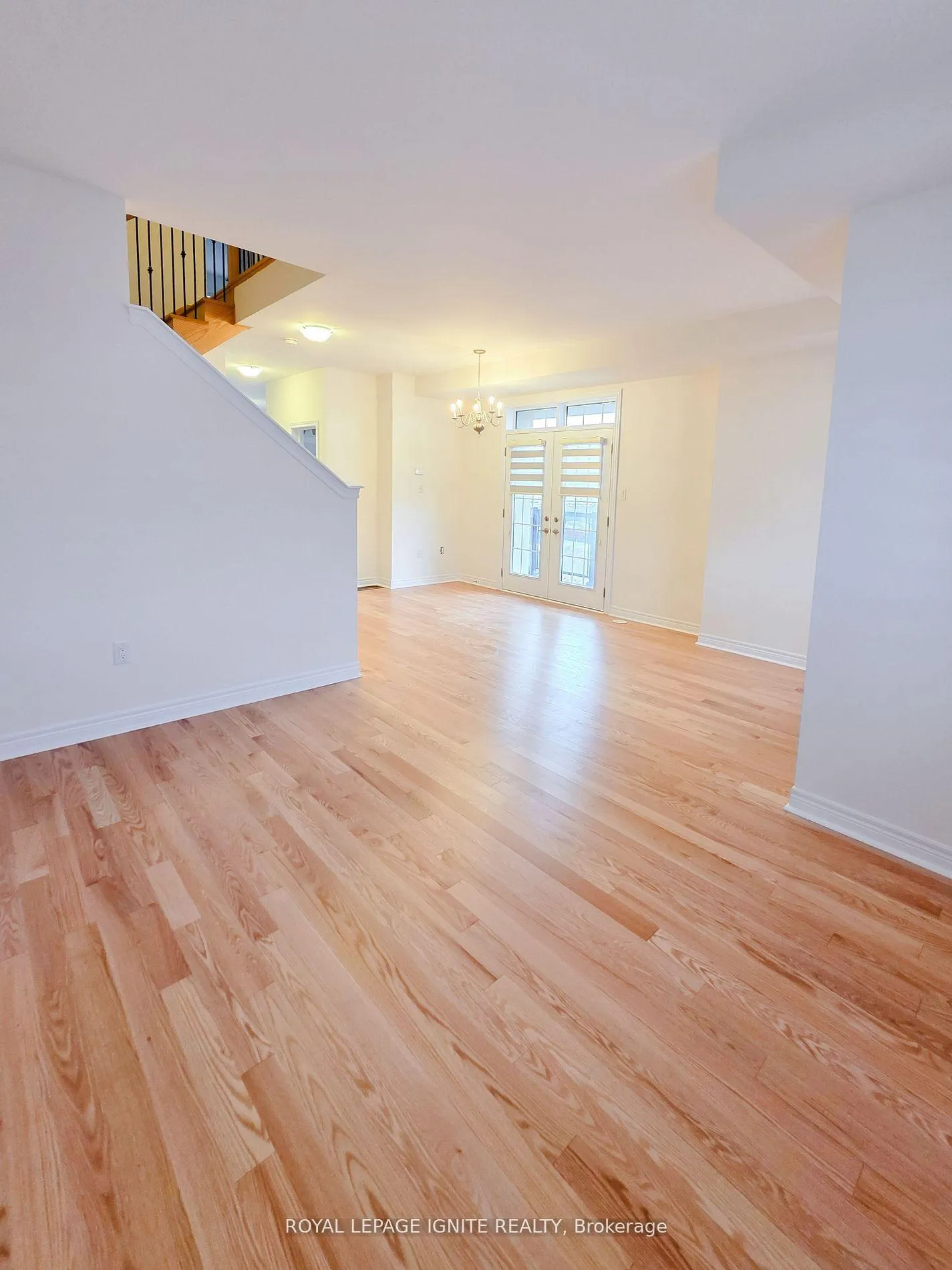 Photo 19 of 83 Claremont Drive, Brampton, Sandringham-Wellington North — HOMEH