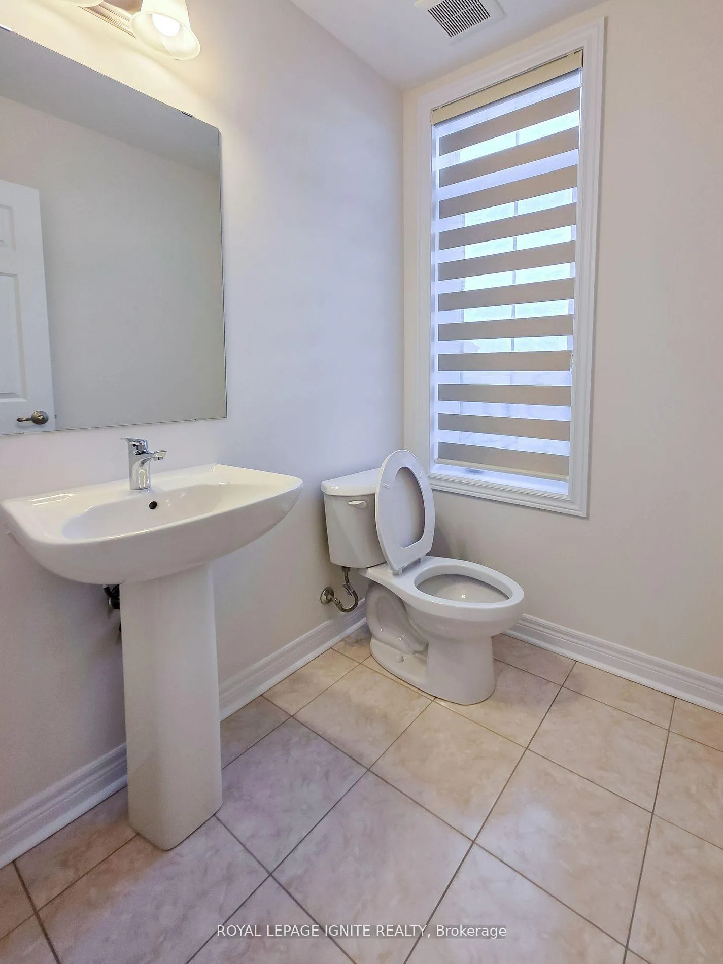 Photo 20 of 83 Claremont Drive, Brampton, Sandringham-Wellington North — HOMEH