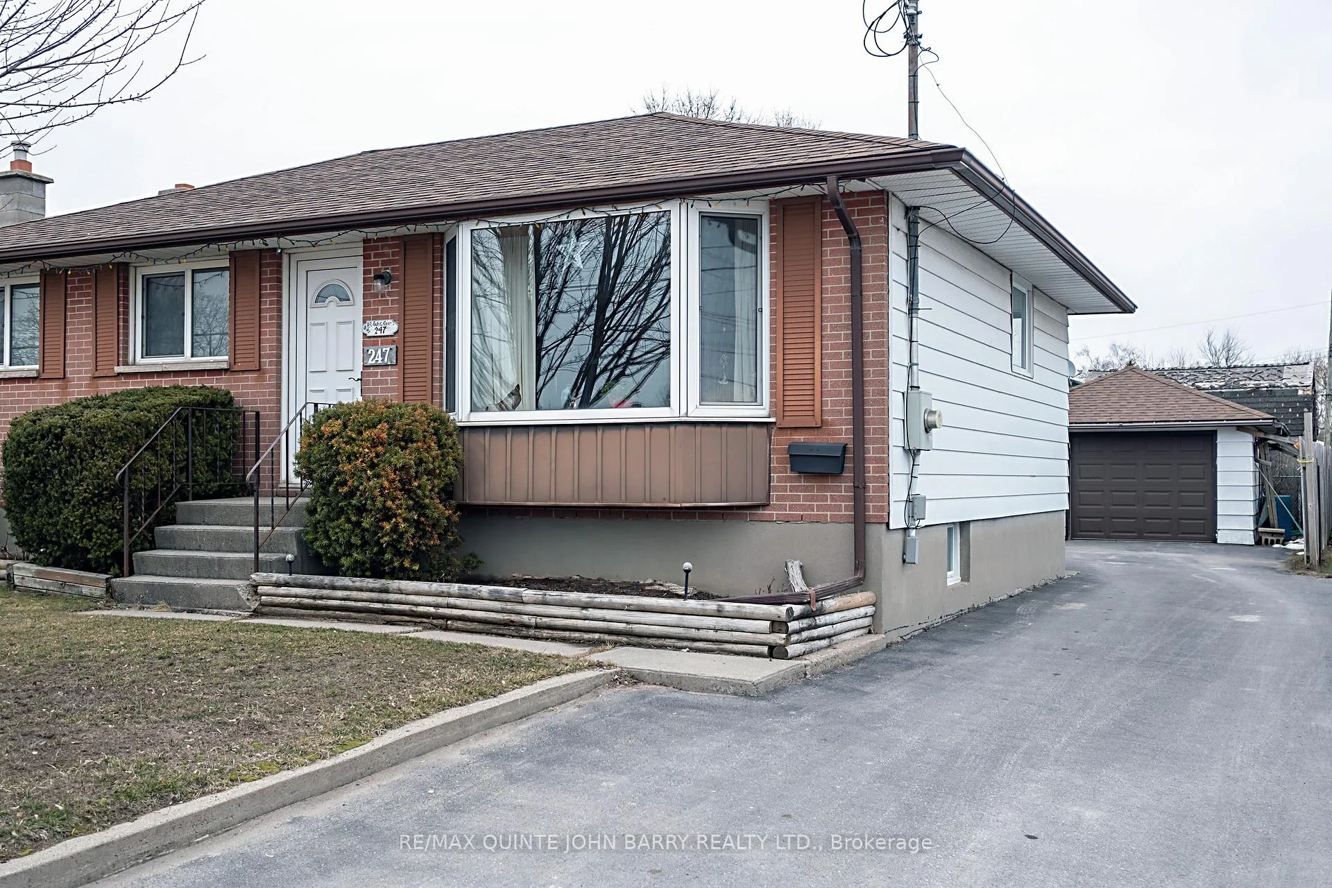 Photo 3 of 247 West Street, Quinte West, Trenton Ward — HOMEH