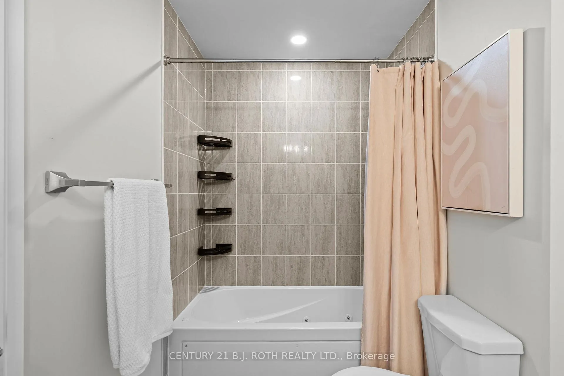 Photo 14 of Unit 115, 302 Essa Road, Barrie, 400 West — HOMEH