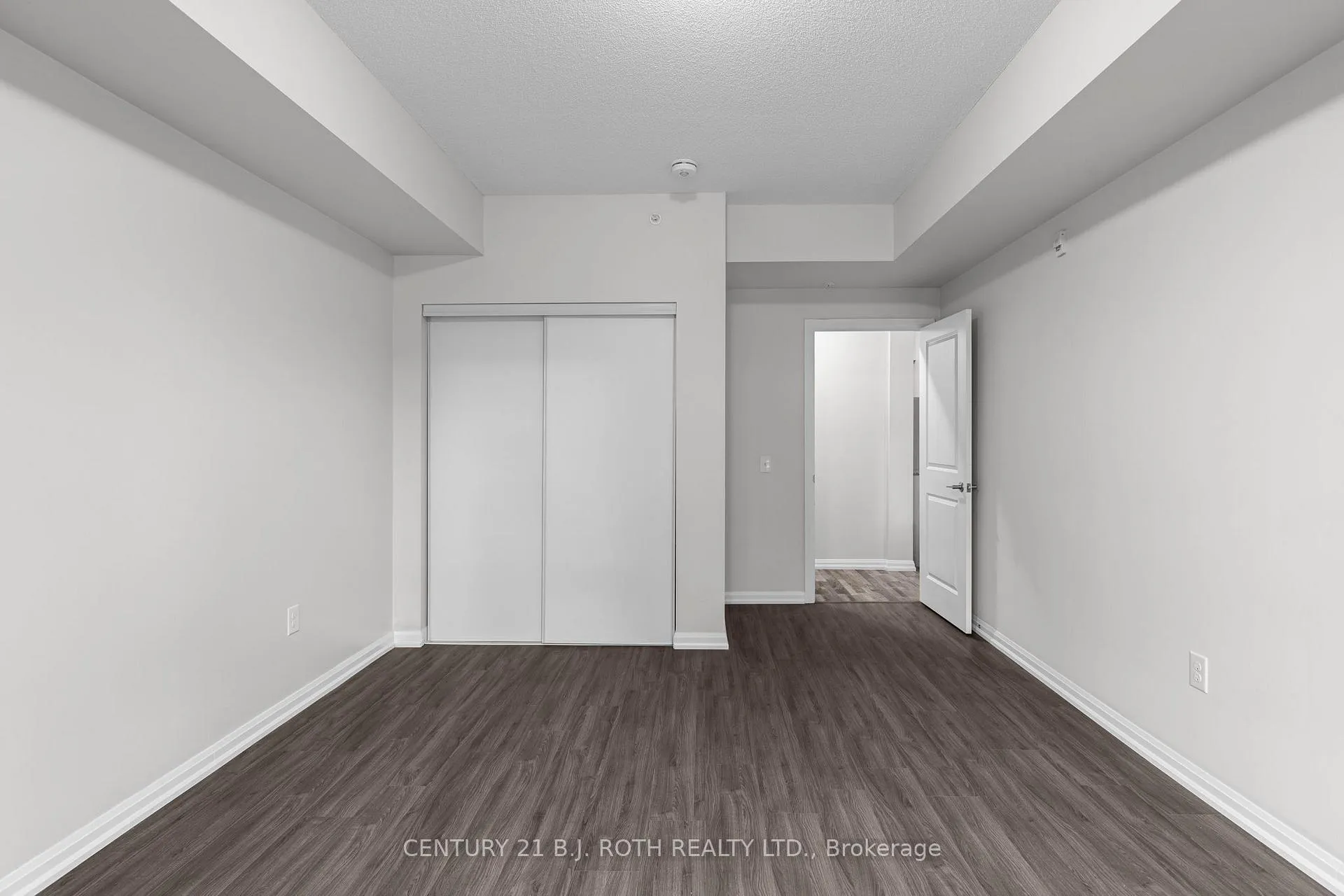 Photo 16 of Unit 115, 302 Essa Road, Barrie, 400 West — HOMEH