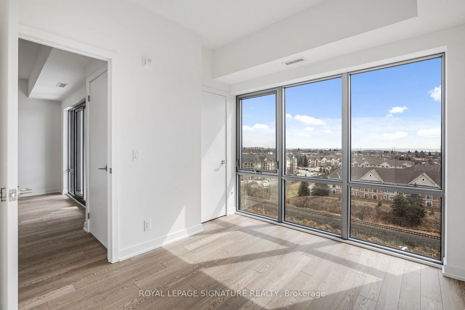 Photo 17 of Unit 802, 51 Clarington Boulevard, Clarington, Bowmanville — HOMEH