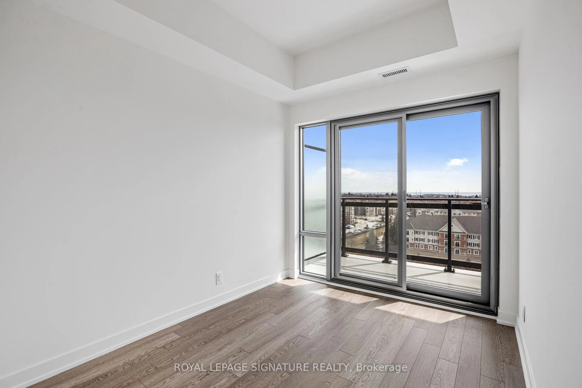 Photo 21 of Unit 802, 51 Clarington Boulevard, Clarington, Bowmanville — HOMEH